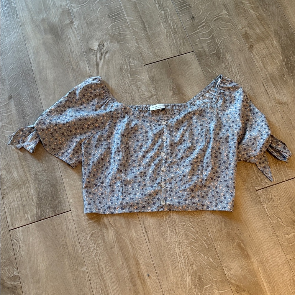 Paper Crane Blue Floral Crop Blouse Size Medium